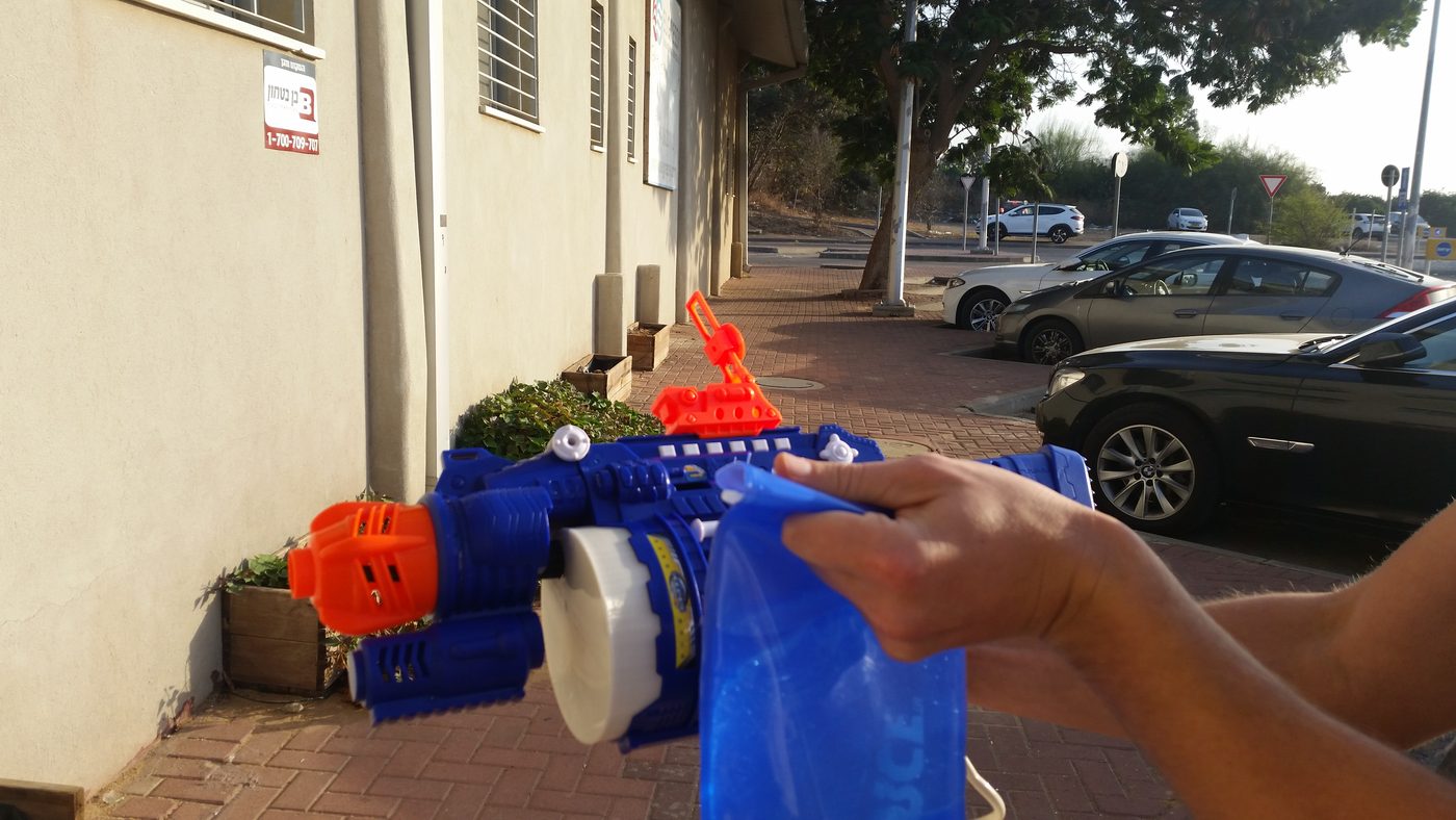 Electric water gun — project photo 3