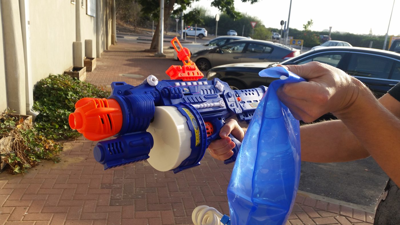Electric water gun — project photo 4